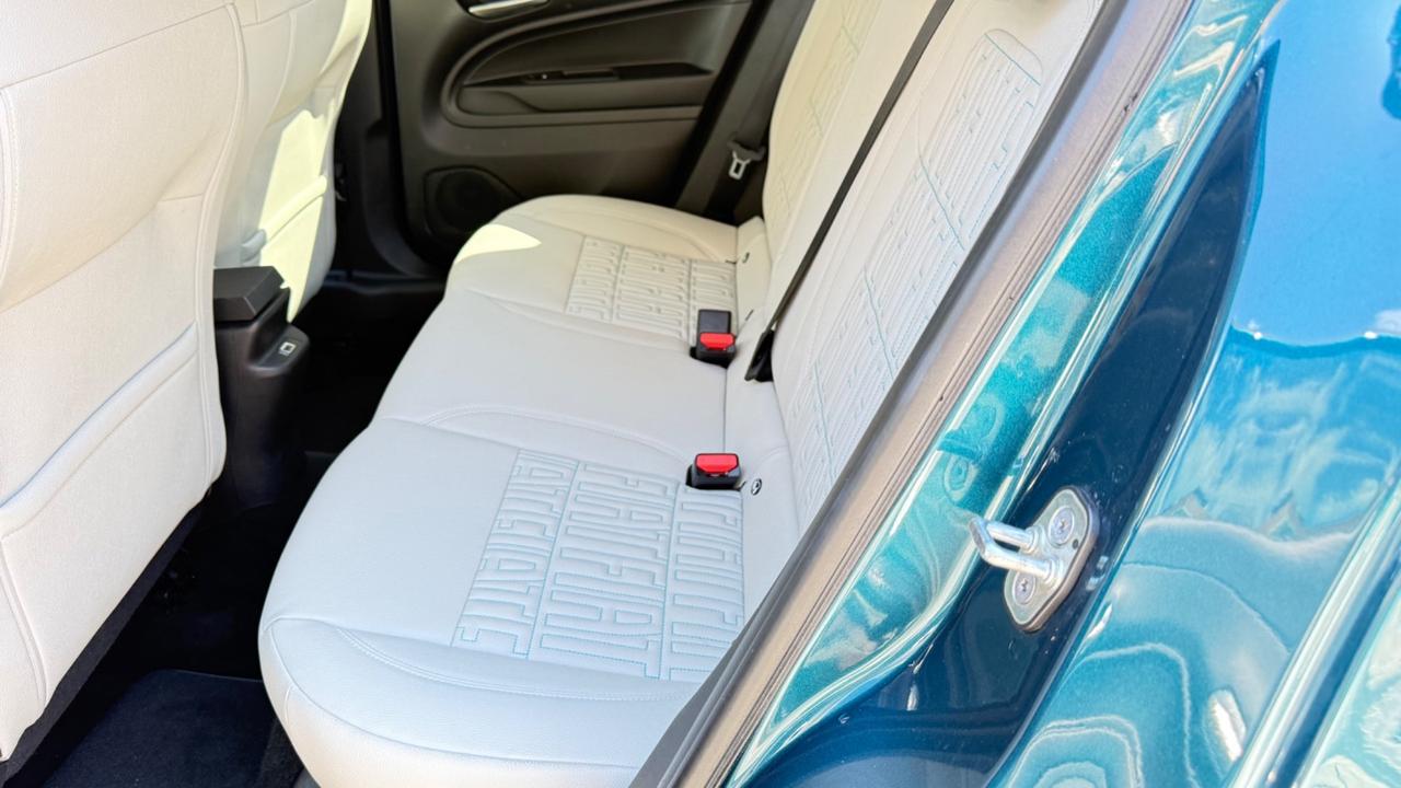 Fiat 600 Hybrid 110 CV DCT MHEV La Prima