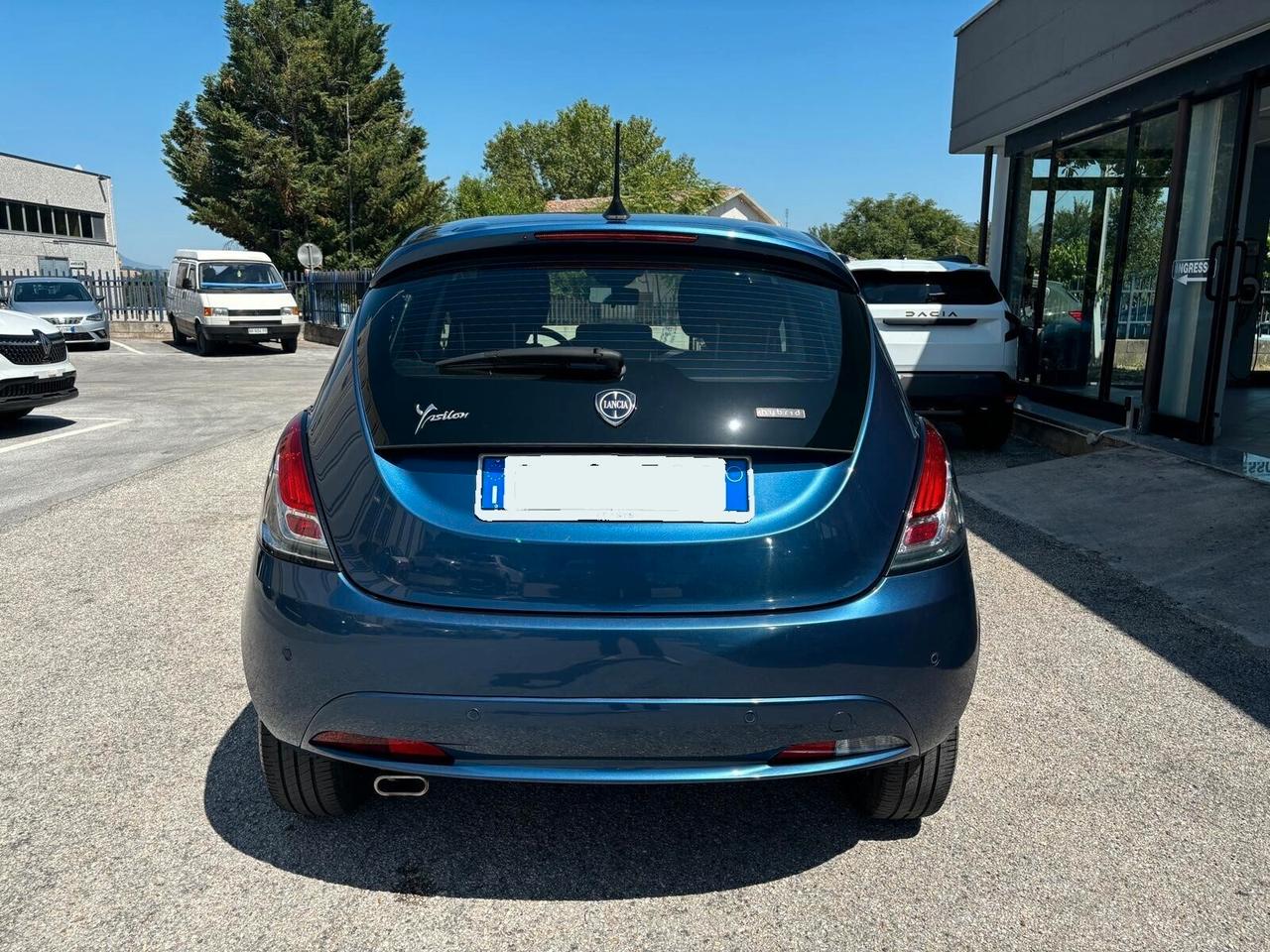 Lancia Ypsilon 1.0 FireFly 5 porte S&S Hybrid Gold - NEOPATENTATI