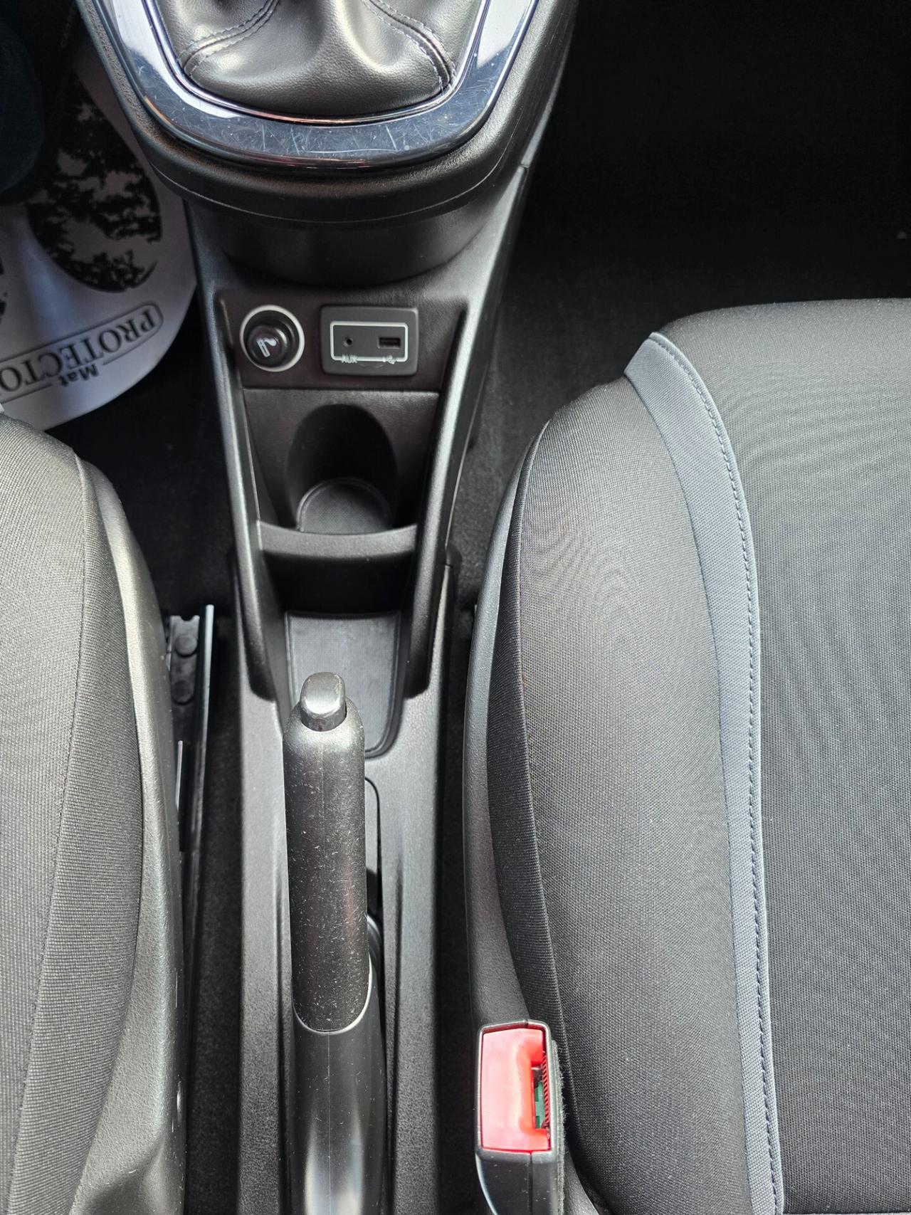 Lancia Ypsilon 1.2 69 CV 5 porte GPL Ecochic Platinum