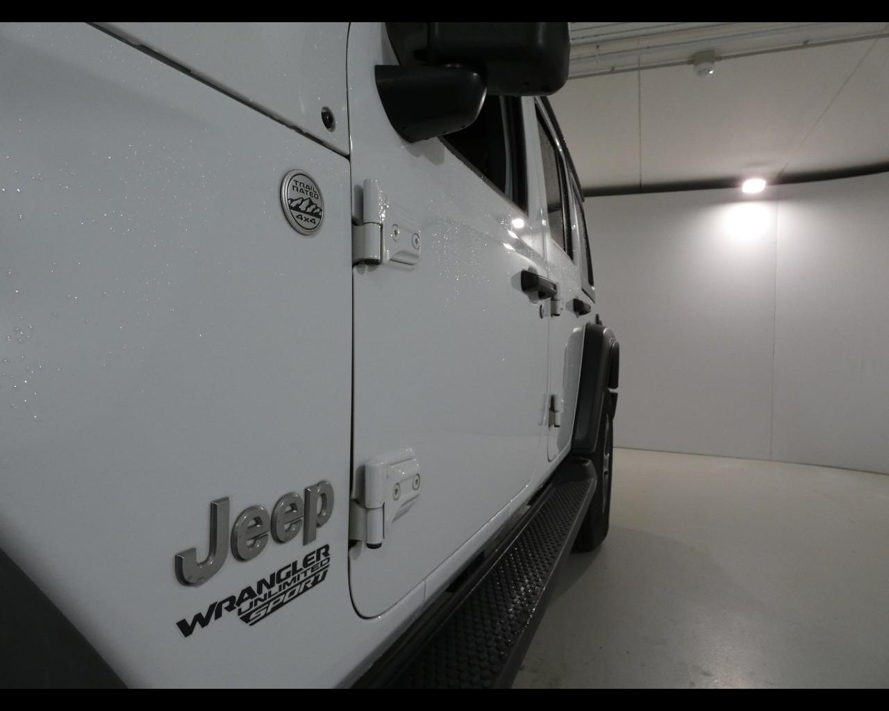 JEEP Wrangler 4ª serie - Wrangler Unlimited 2.2 Mjt II Sport