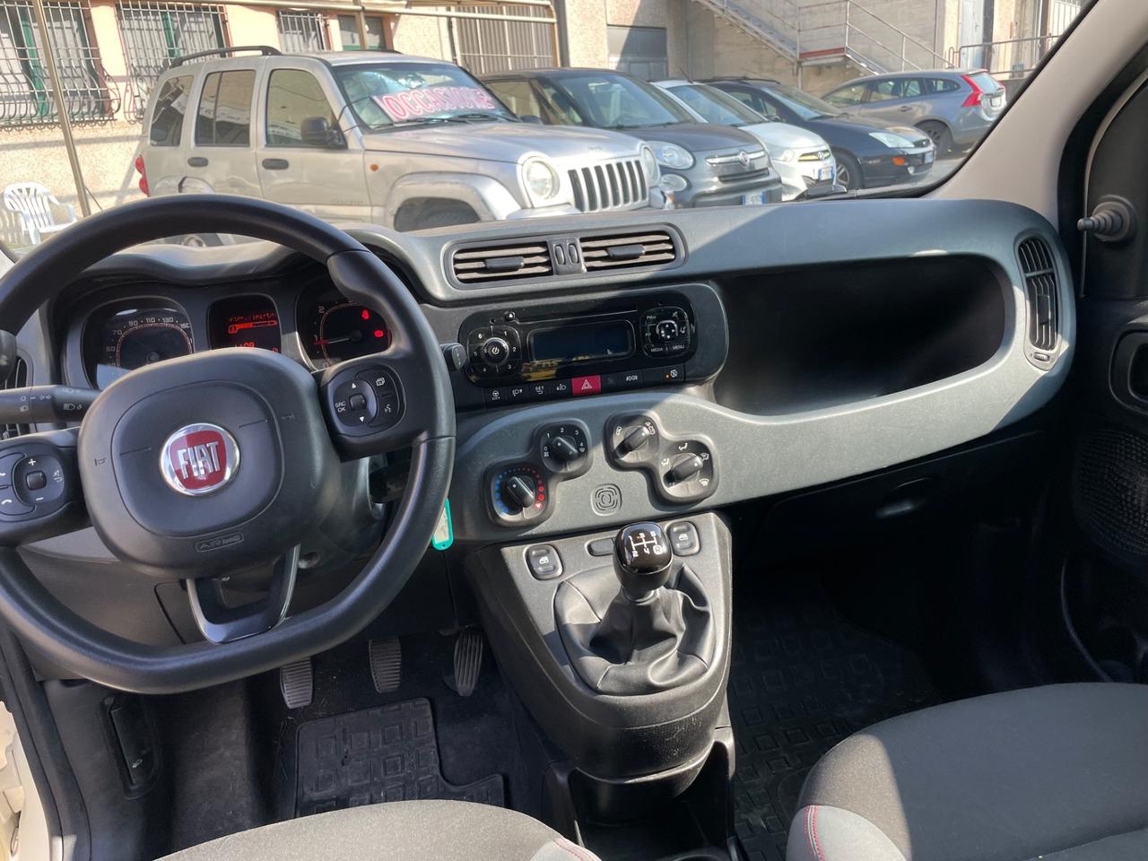 Volkswagen Caddy 2.0 Ecofuel 4p. Van