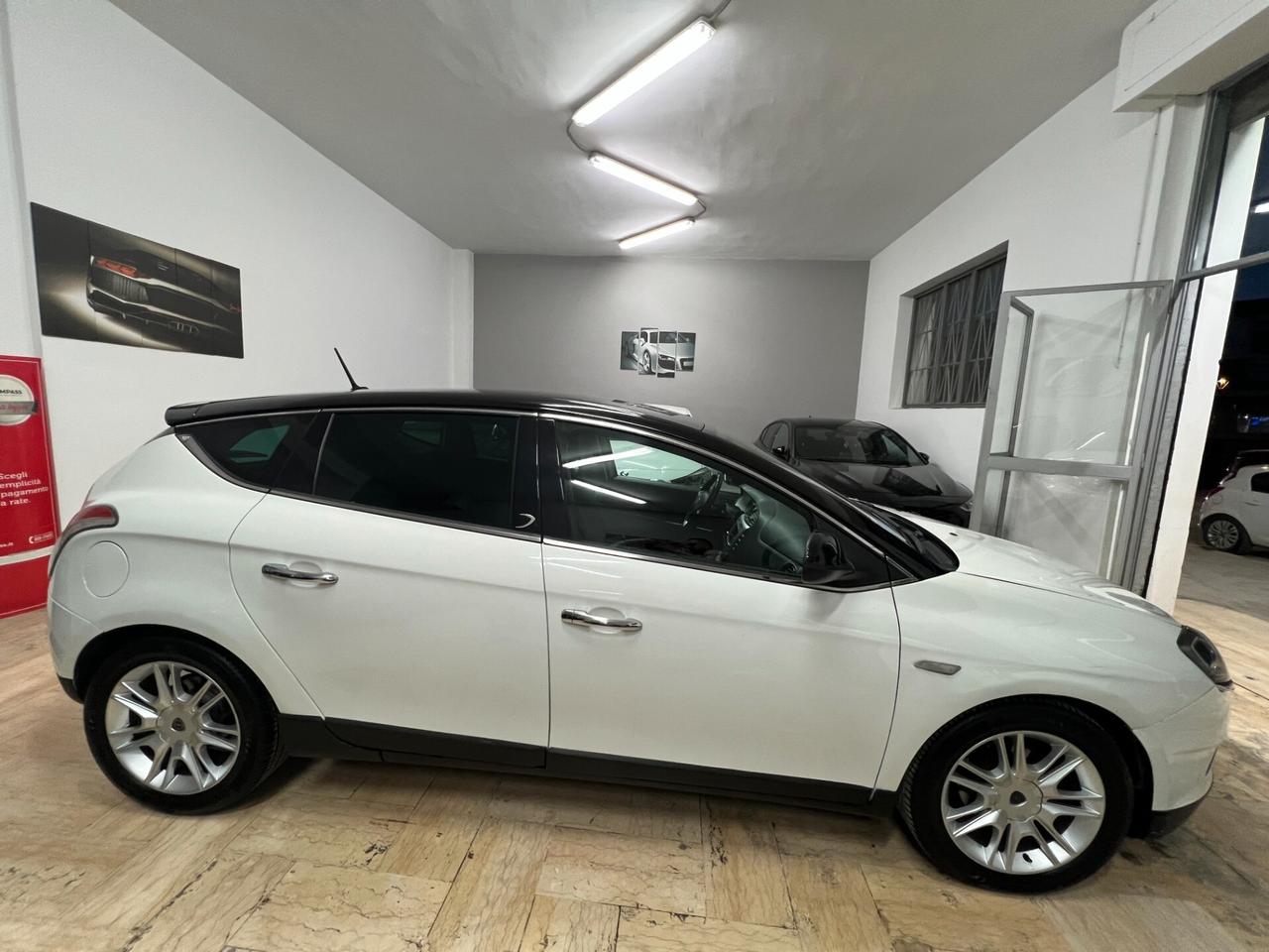 Lancia Delta 1.4 T-Jet 120 CV Platino Ecochic GPL