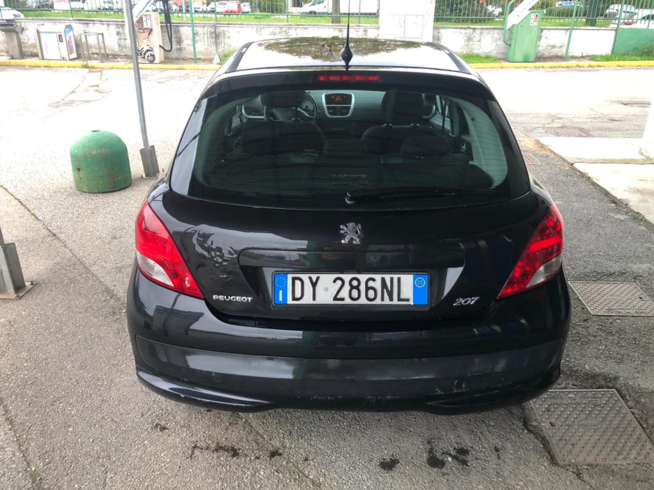 Peugeot 207 Benzina/GPL Neopatentati Soli 86000KM