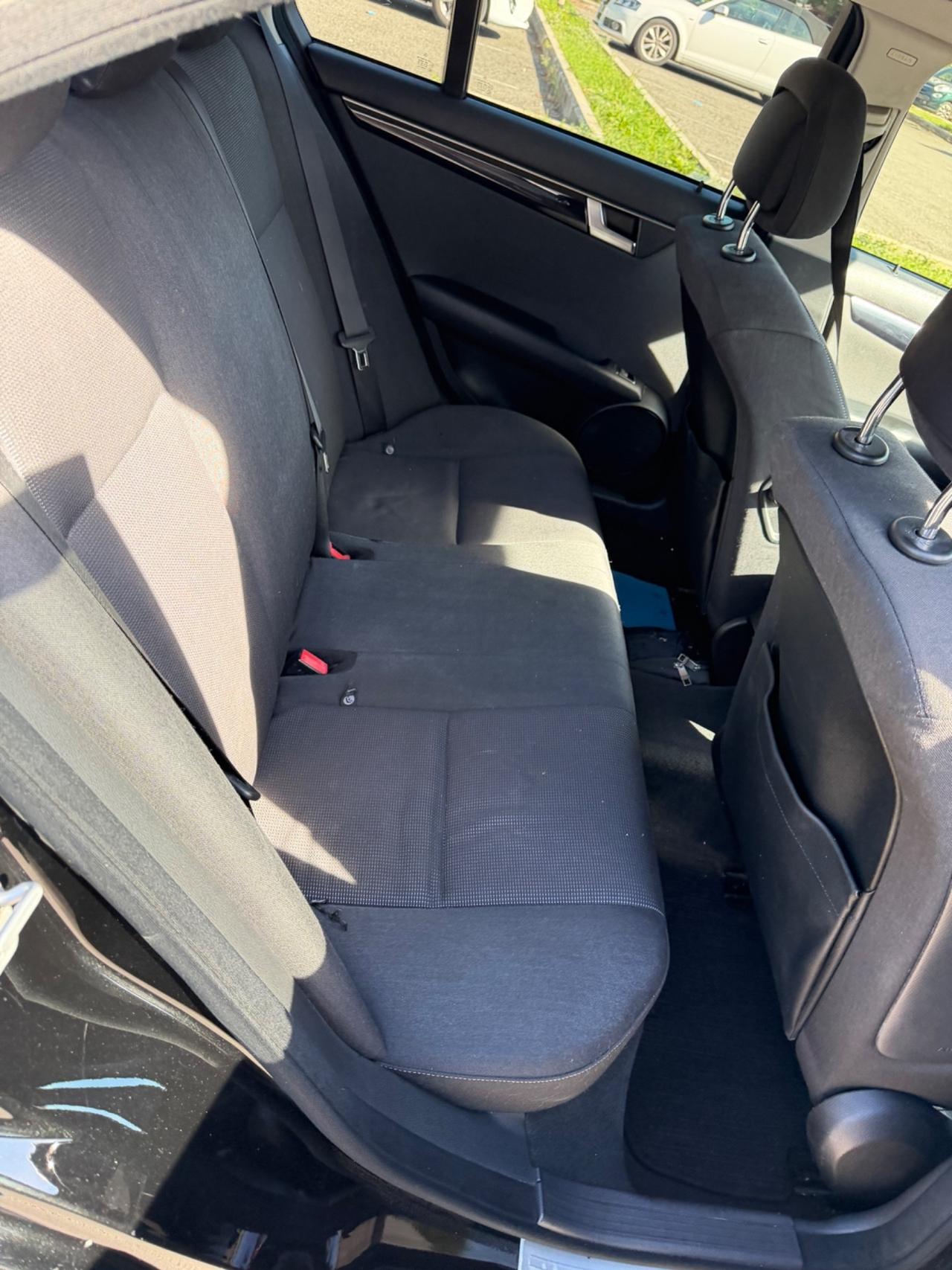 Mercedes-benz C 220 CDI BlueEFFICIENCY Elegance