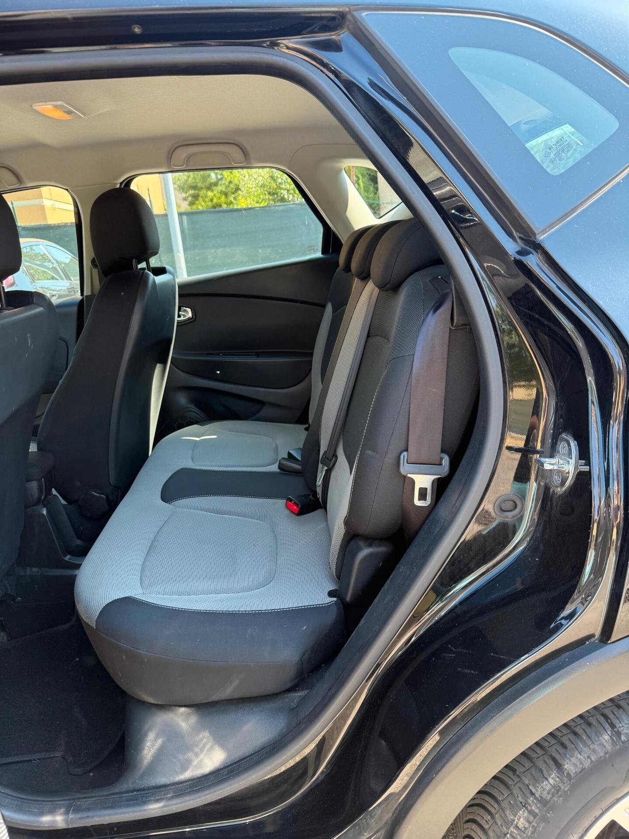 Renault Captur 1.5 dci - NEOPATENTATI - 12 MESI DI GARANZIA -
