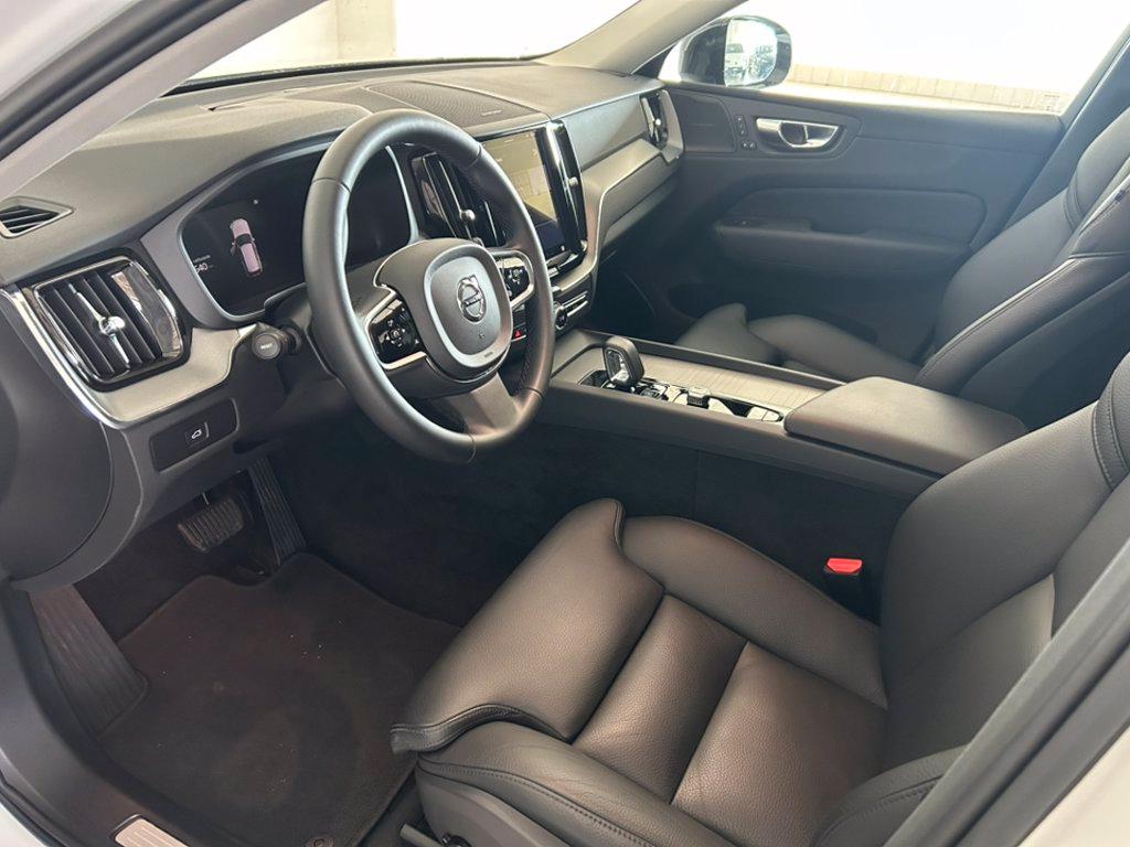 VOLVO XC60 2.0 b4 Plus Dark auto del 2024
