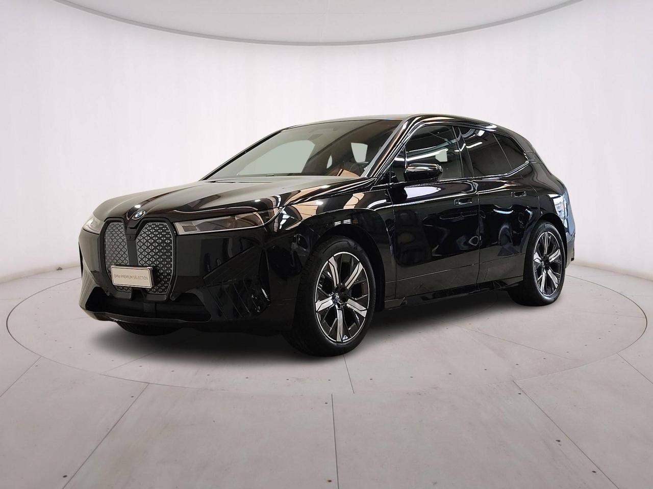BMW iX xDrive50 Pacchetto Sportivo