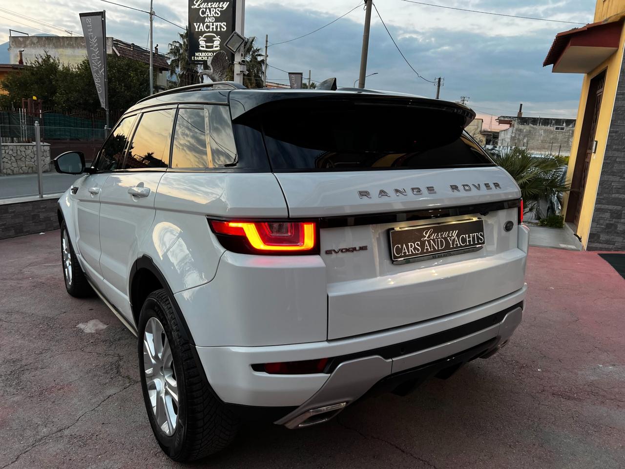 Land Rover Range Evoque 2.0 TD4 150 CV - Dynamic