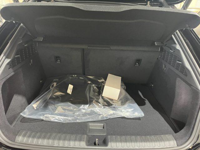 AUDI A3 SPB 35TFSI Stronic S line"18 Sline LED Matrix/NAVI