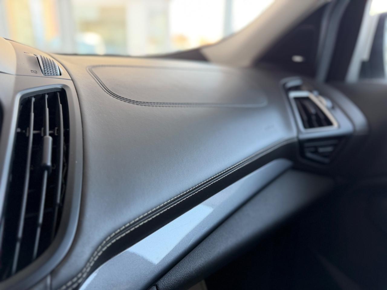 Ford Kuga 2.0 TDCI 150 CV S&S 4WD Powershift Vignale