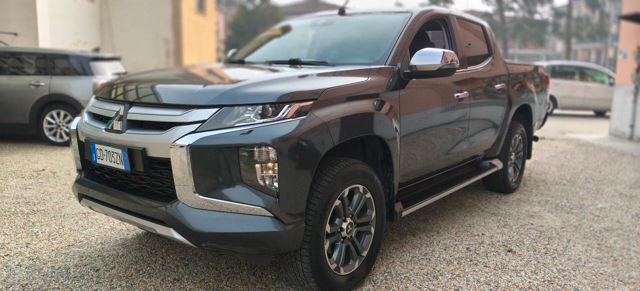 Mitsubishi L200 2.3D Double Cab 4x4 Intense Gancio