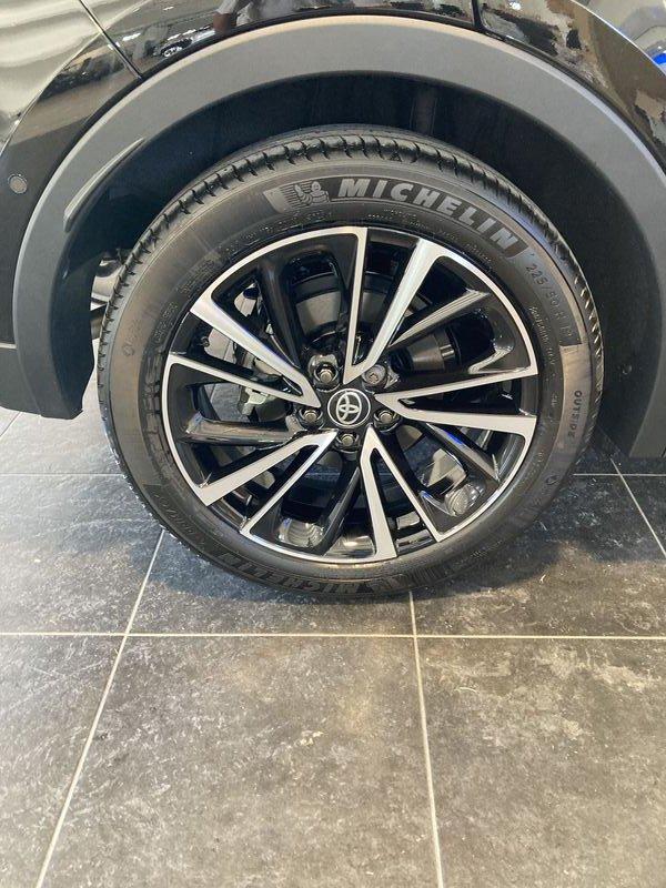 Toyota C-HR 2.0 HV E-CVT Lounge Premiere MY24
