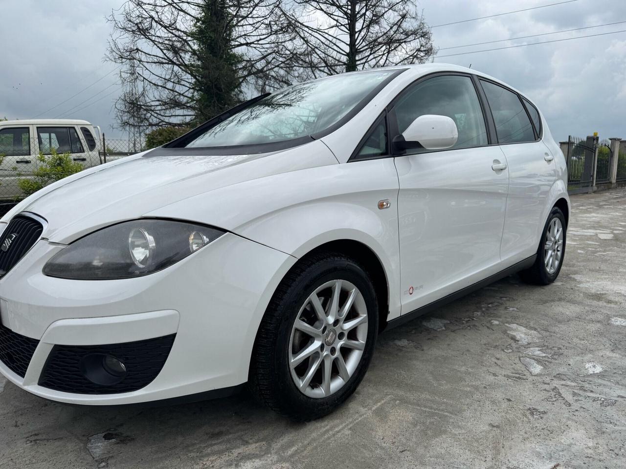 Seat Altea XL 1.6 TDI 105 CV CR DPF DSG Style neopatentati