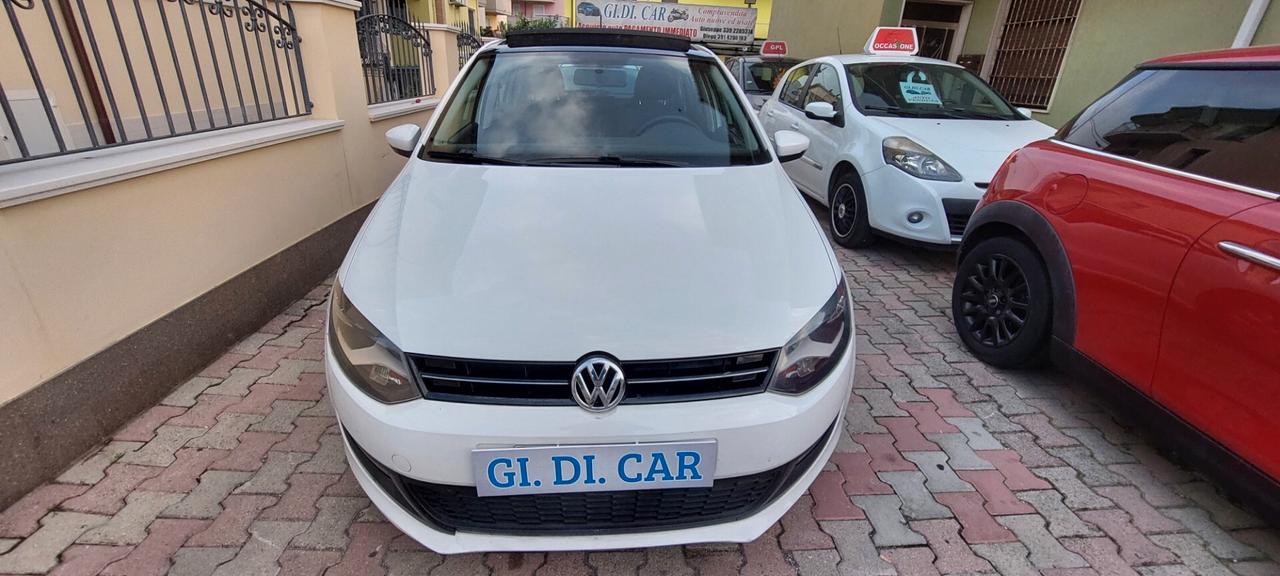 POLO 1,2 BENZINA TETTO APRIBILE X NEOPATENTATI SENSORI DI PARCHEGGIO IMPECCABILE