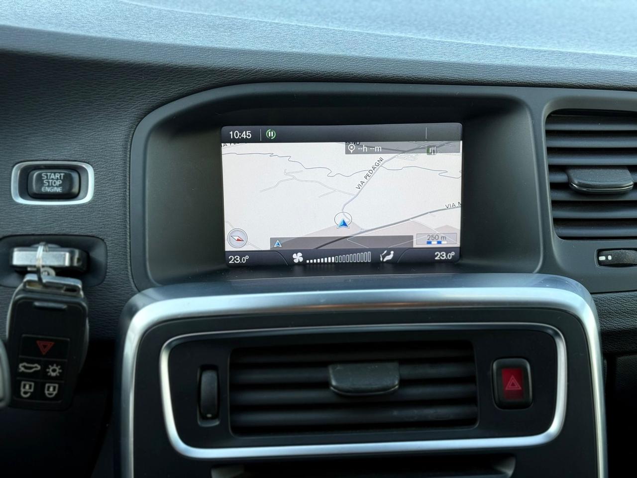 Volvo V60 D5 Geartronic R-design