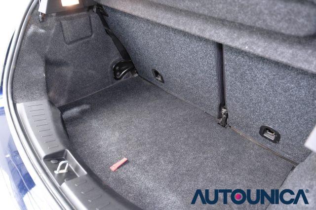 LANCIA Ypsilon 1.2 69 CV 5 PORTE SILVER NEOPATENTATI