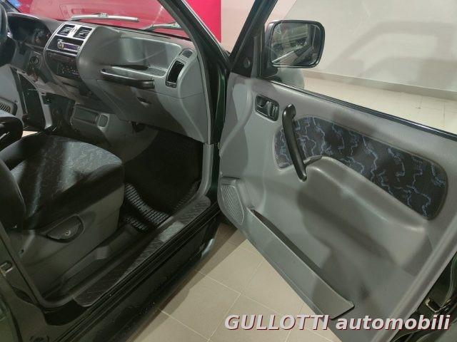 NISSAN Terrano II 2.7 Tdi 5 POSTI SR