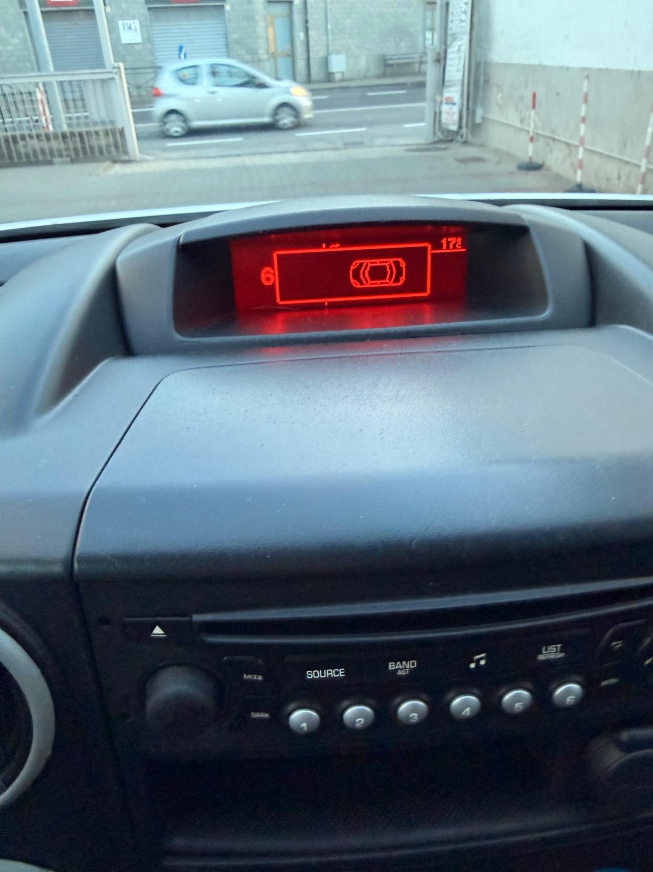 Peugeot Partner BlueHDi 100 ETG6 S&S L2 Furgone Premium