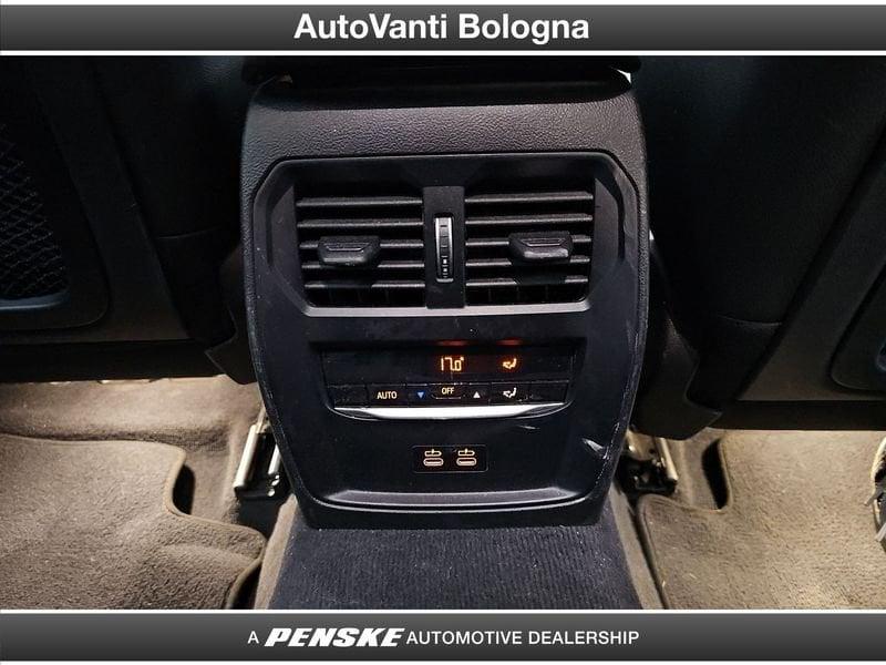 BMW Serie 3 320d Touring Xdrive mhev 48V auto