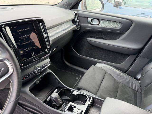 VOLVO XC40 T4 Recharge Plug-in Hybrid R-design