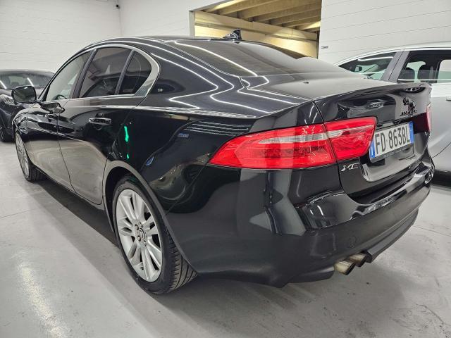 Jaguar XE 2.0d Portfolio 180cv AUTO