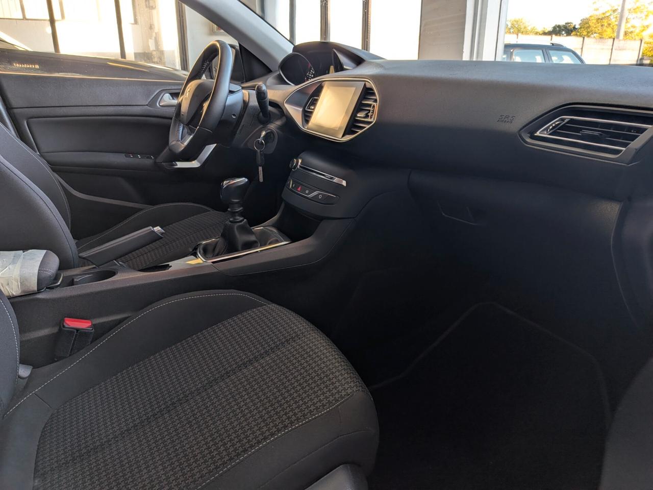 PEUGEOT 308 1.5 BLUEHDI