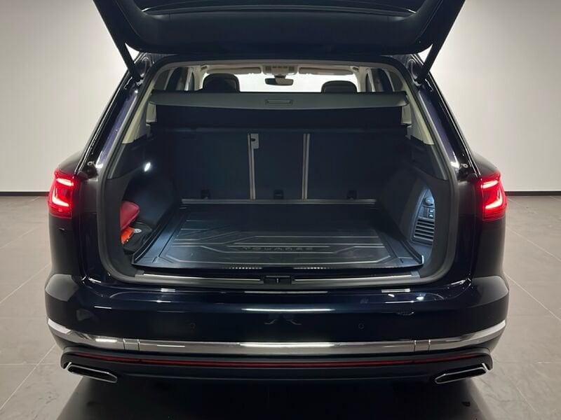 Volkswagen Touareg Nuova Atmosphere Tiptronic