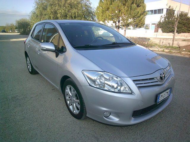 TOYOTA Auris 1.4 D-4D 5 porte Active