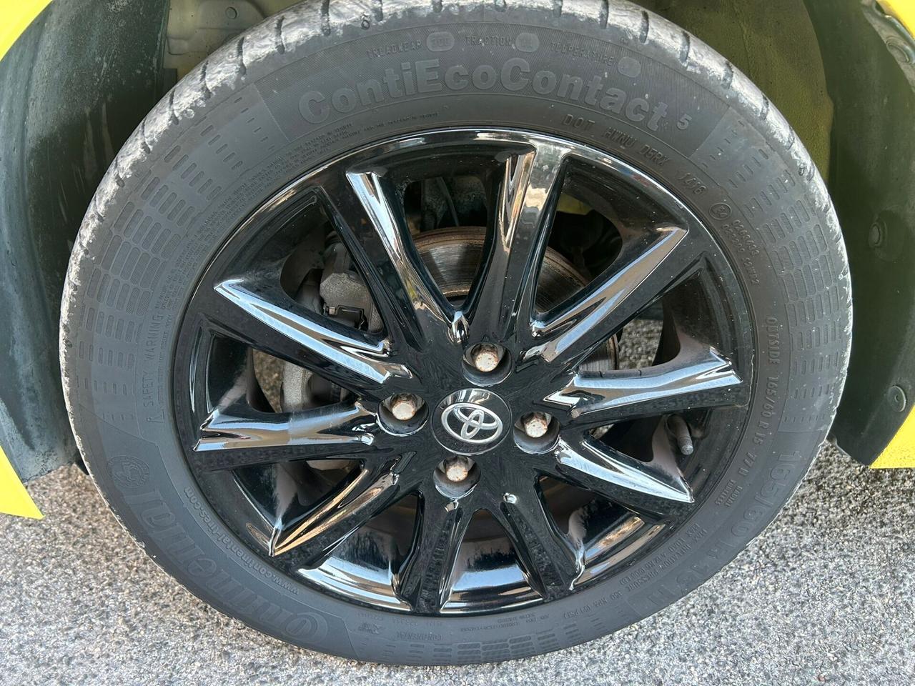 Toyota Aygo 1.0 VVT-i 69 CV 5 porte x-cool TSS