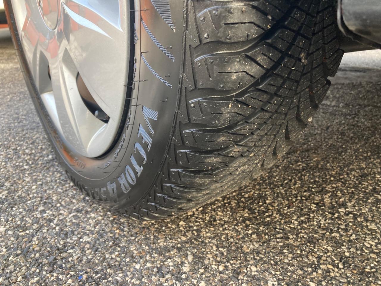 DACIA LOGAN 7 POSTI (KM 98.409)