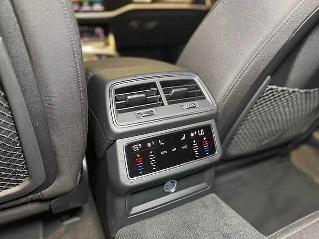 Audi A6 Avant 40 2.0 TDI quattro ultra S tronic S line edition