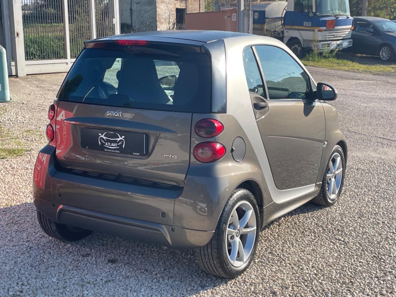 Smart ForTwo 1000 52 kW MHD coupé passion