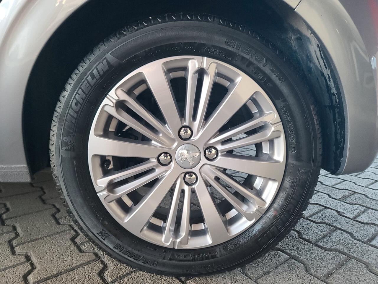 Peugeot 208 1.2 GPL ANNO 2019 MANUTENZIONE COMPLETA