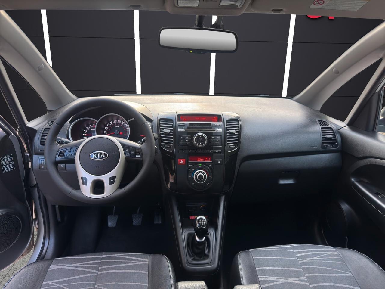 Kia Venga 1.6 CRDi 115 CV COOL-KEYLESS/RETROCAM.