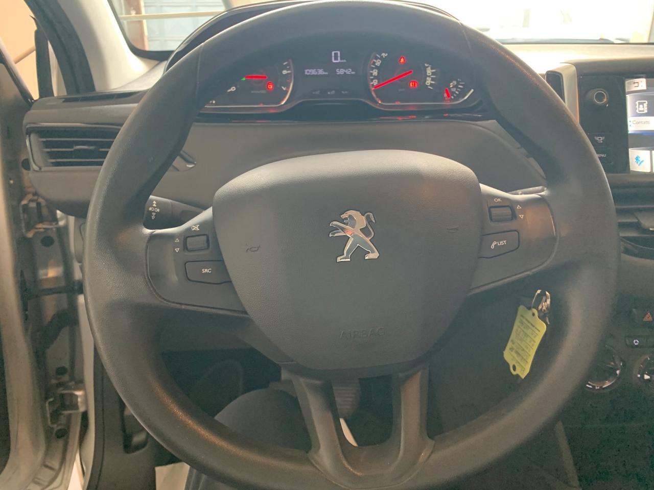 Peugeot 208 PureTech 82 5 porte Allure