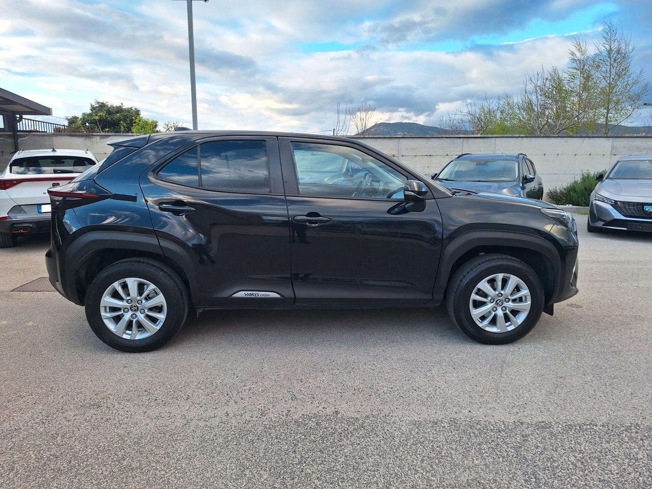 Toyota Yaris Cross 1.5 Hybrid 5p. E-CVT Business