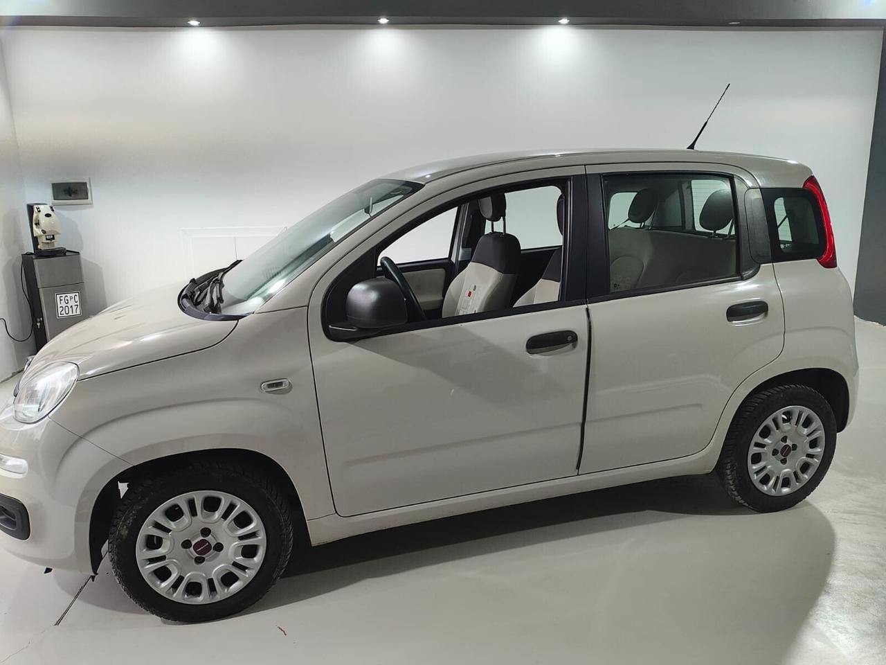 Fiat Panda 1.2 Lounge unico proprietario