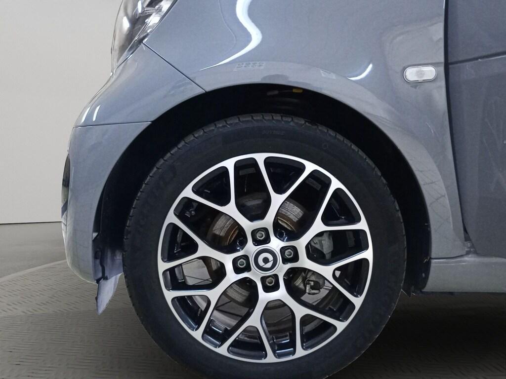 Smart fortwo eq racingreen 22kW