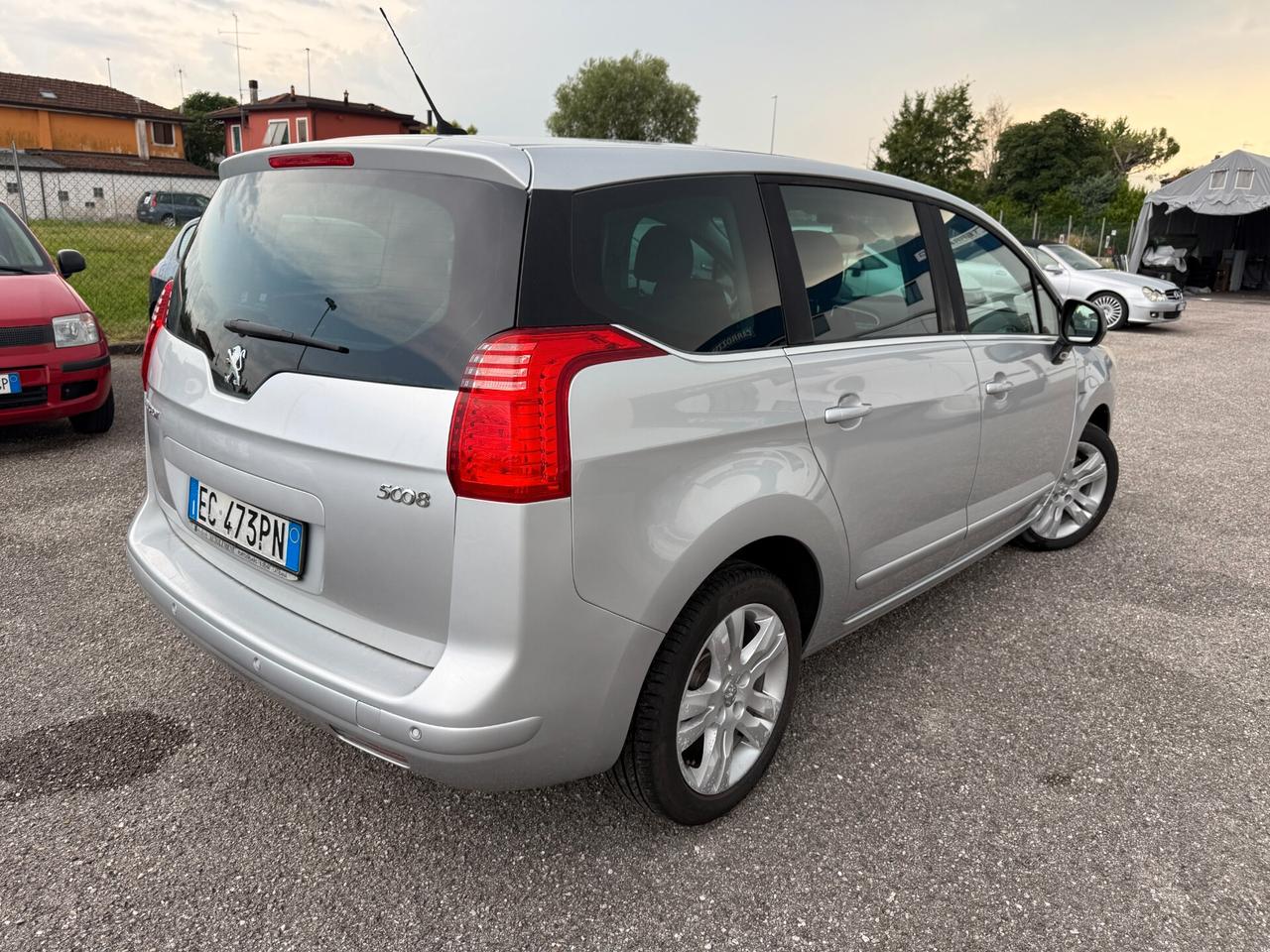 Peugeot 5008 2.0 HDi 150CV