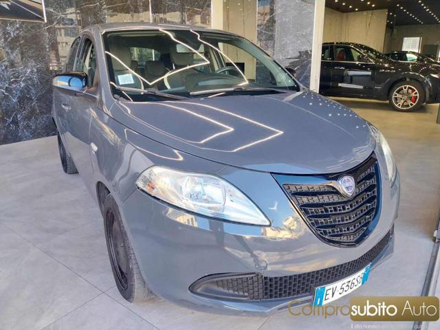 LANCIA Ypsilon 1.2 69 CV 5 porte Gold