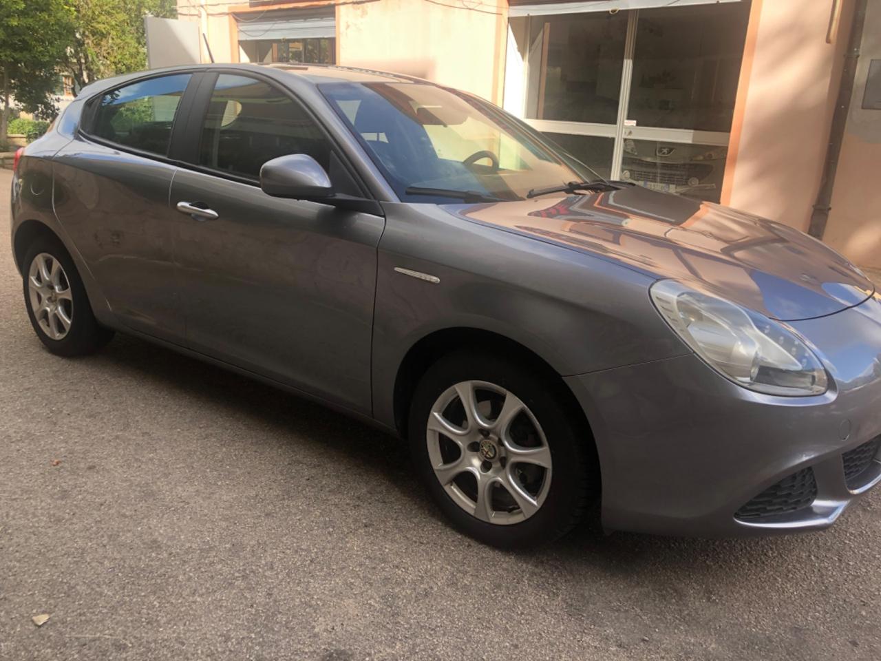 Alfa Romeo Giulietta 1.6 JTDm-2 105 CV Exclusive