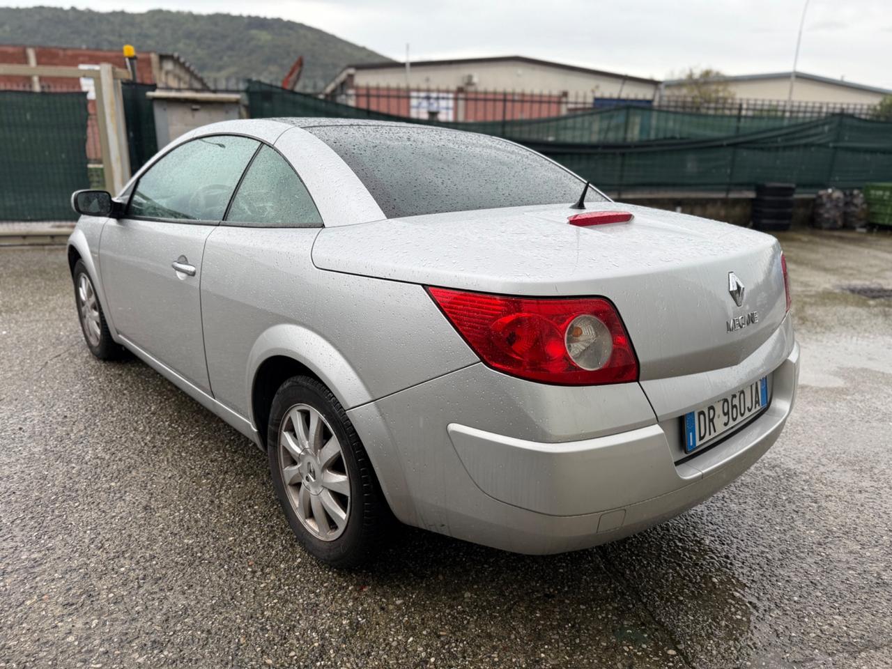 Renault Megane Mégane C-C 1.5 dCi/105CV Dynamique