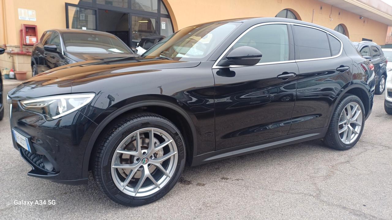 Alfa Romeo Stelvio 2.2 210 CV AT8 Q4 Executive