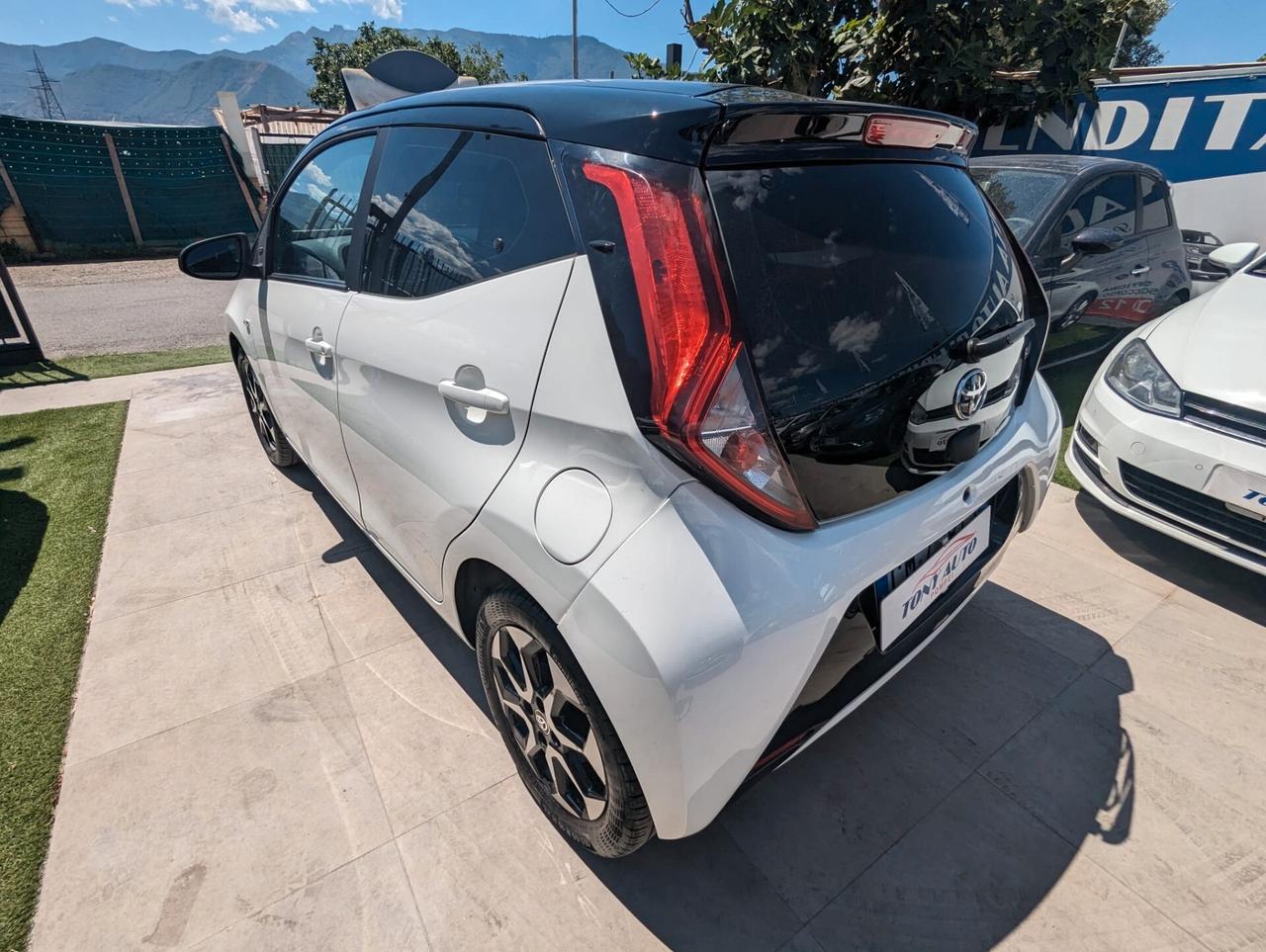 Toyota Yaris 1.0 72 CV 5 porte Active NORDITA