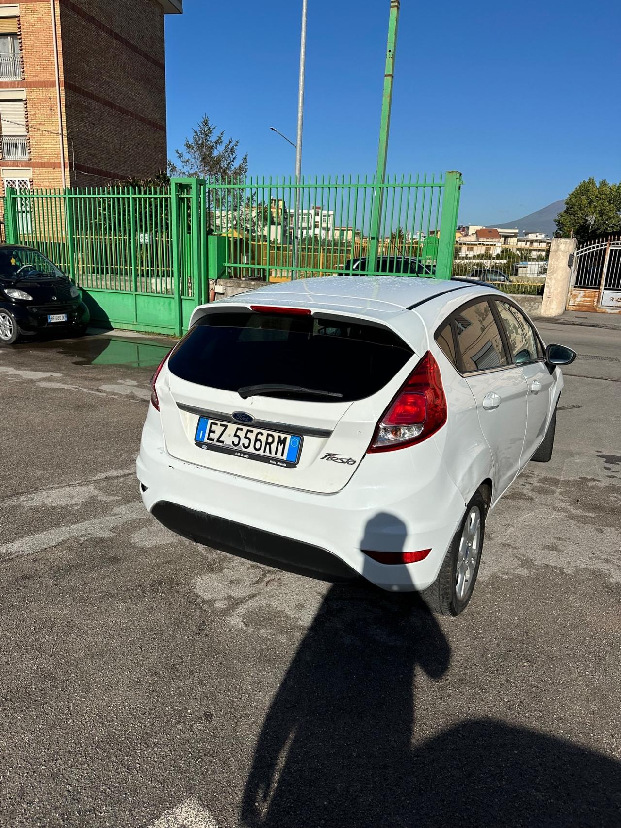 Ford Fiesta 1.2 60CV 5 porte Black & White Edition