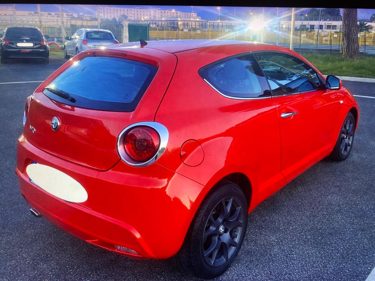 Alfa Romeo MiTo 1.6 JTDm 16V Distinctive Sport Pack