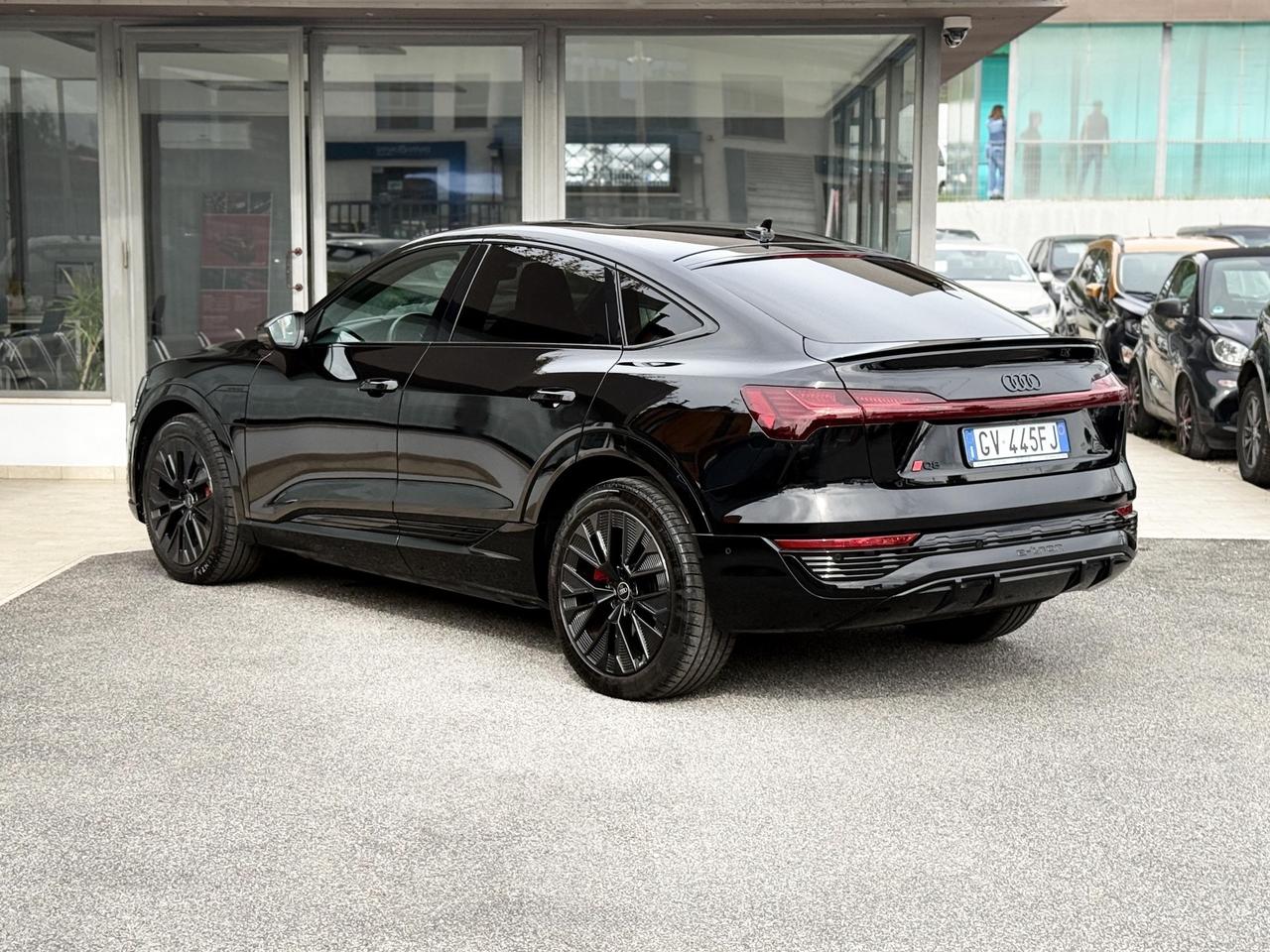 Audi Q8 e-tron Sportback 55 Quattro S Line 408 cv - 2024