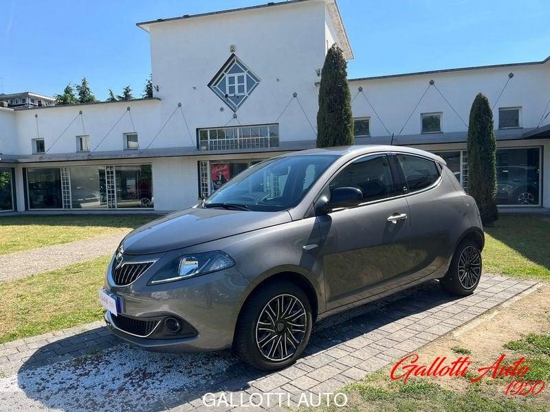 Lancia Ypsilon 1.0 FireFly 70cv S&S Hybrid GOLD