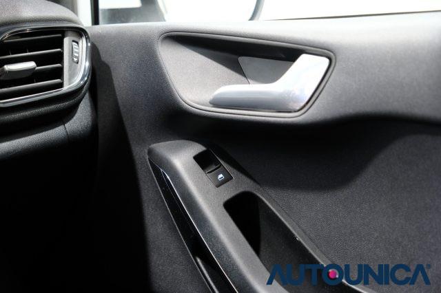 FORD Fiesta 1.1 75 CV GPL 5 PORTE TITANIUM NEOPATENTATI