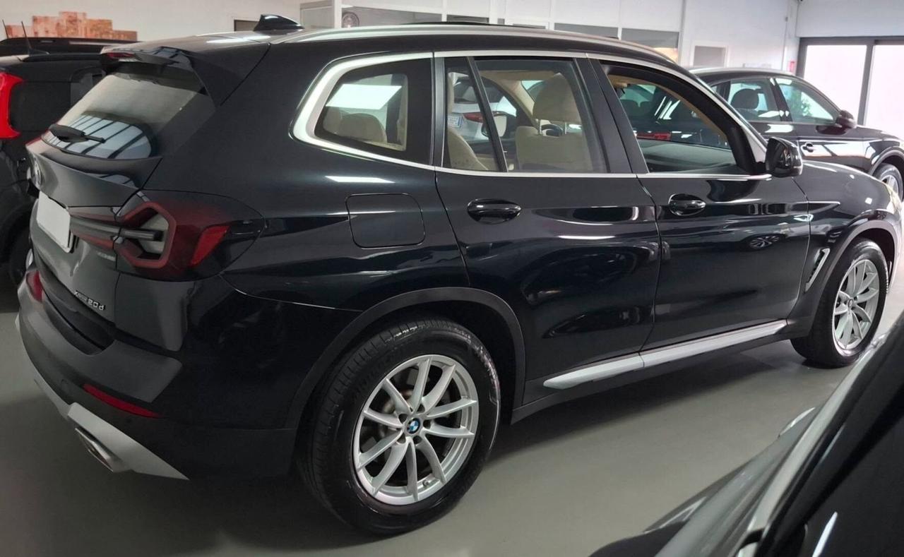 Bmw X3 xDrive20d 48V 4x4 con tetto panoramico